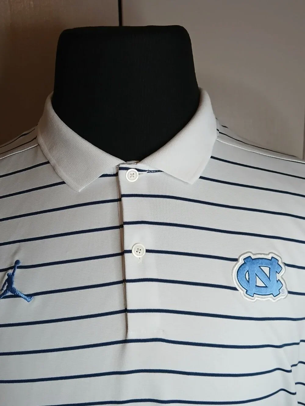 Jordan Men's XL White Striped 